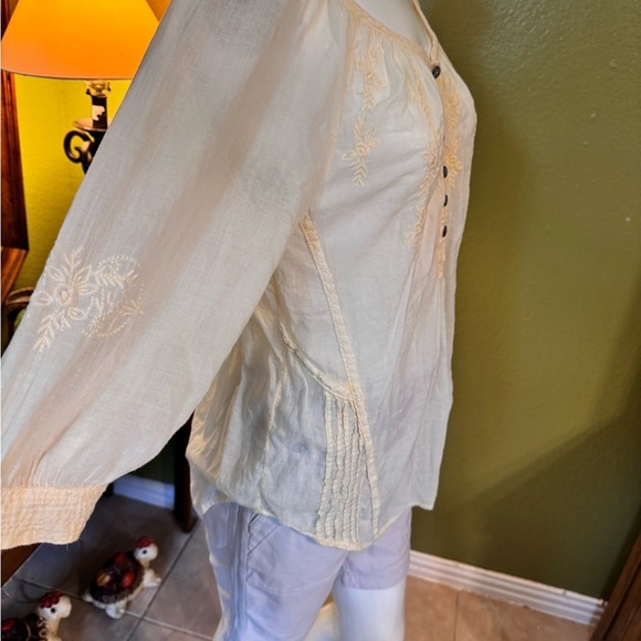 Nine West Cream 3/4 Sleeve Buttoned Blouse - Picture 8 of 13